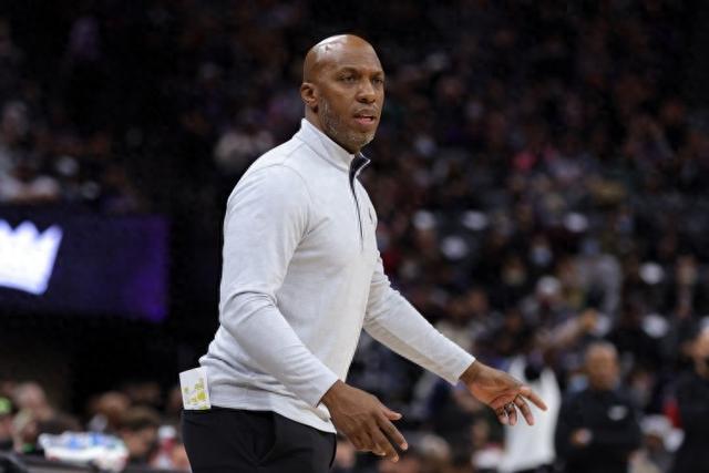 中国男篮将重新组队备战亚运 李凯尔周琦缺席